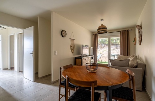 Mimizan-Plage Apartment | New Oceanfront Apartment for 4 with Terrace, Wi-Fi, Parking, and Bike Storage in Mimizan