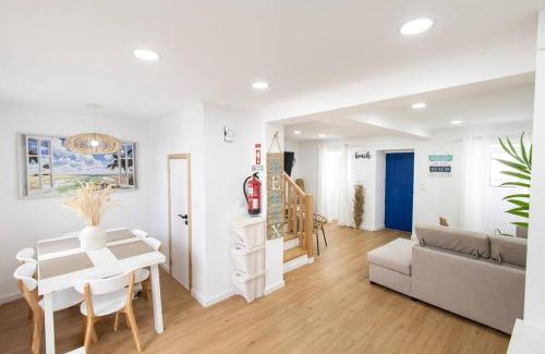 Lagoa House | NEW! Oceanfront Home with HotTub, Lagoa Sao Miguel Azores