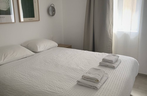 Cauro Apartment | New on Cauro! T2 fully equipped with garden