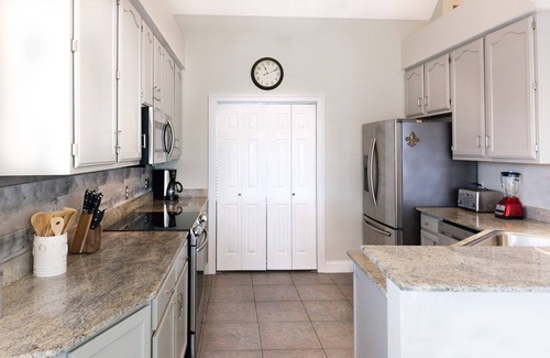 Slidell House | New Orleans Area Beautiful Waterfront Home 4BR with Private Boat Dock