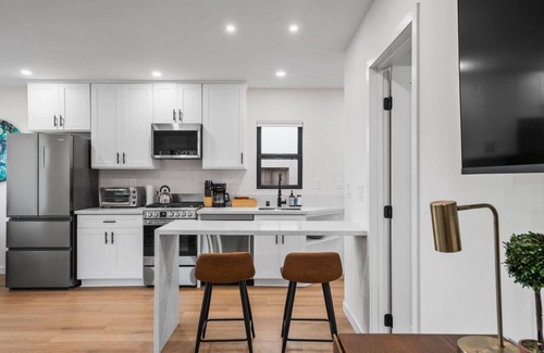 North Pacific Beach Apartment | New Pacific Hideaway