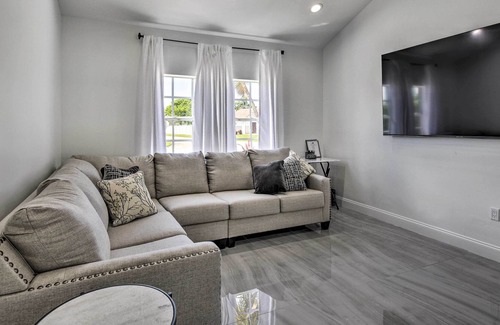 Miami Gardens House | NEW! Peaceful Miami Gardens Getaway w/ Lake Views!