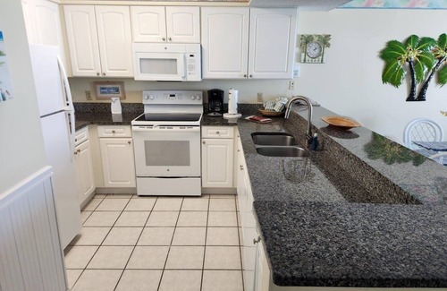 Destin Condo | NEW! Pelican Beach 0402 1-Bedroom Condo with Beach view