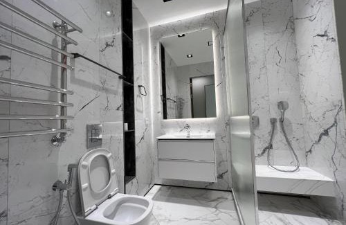 Almaty Apartment | New Penthouse near Kok-Tobe with Mountain & City Views