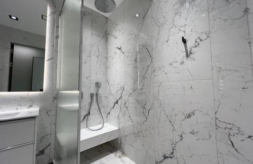 Almaty Apartment | New Penthouse near Kok-Tobe with Mountain & City Views