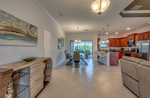 Bonita Springs Villa | New! Pool villa, 2-8 persons, 4 bedrooms/3 bathrooms in Bonita Springs
