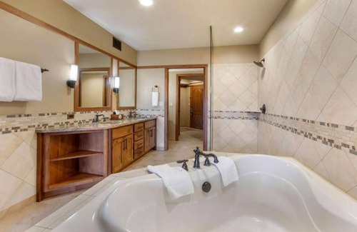 West Sedona Resort | NEW PRICE! - Sedona Summit Resort - 2 Bedroom Sleeps 8, Location and Amenities !
