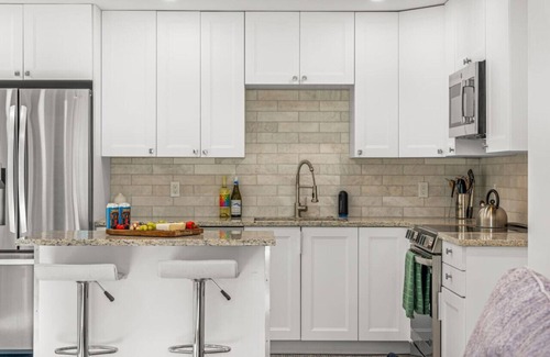 Avon Apartment | New | Prime Location | Skier's Paradise