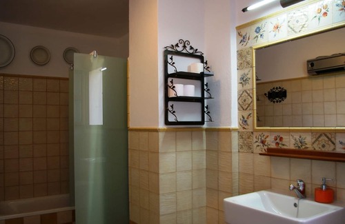 Melegis Cottage | New quiet town house in the middle of nature and near the beach