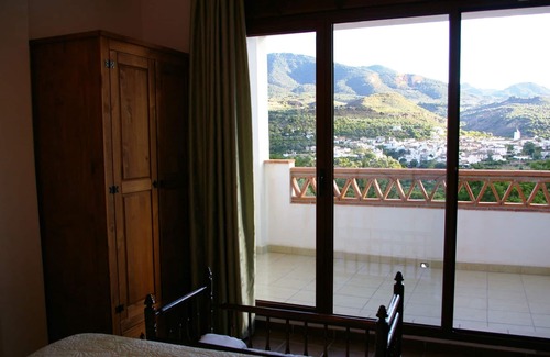 Melegis Cottage | New quiet town house in the middle of nature and near the beach