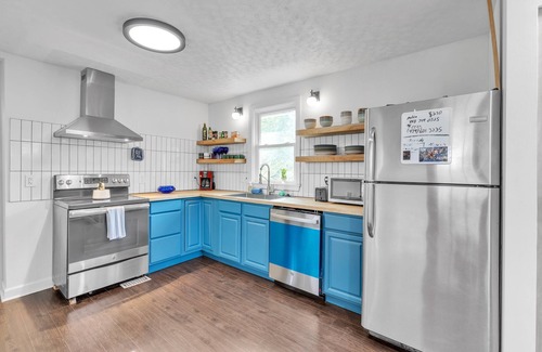 Fayetteville House | NEW! Relax and Unwind in the Heart of Fayetteville