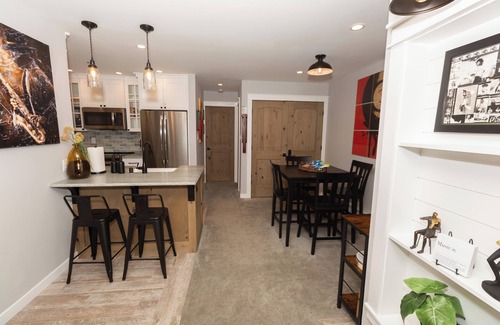 Kings Beach Condo | New Remodel Lakeside Luxe, Private Beach, PaddleBoard, Kayak, Hiking, Walk2Food