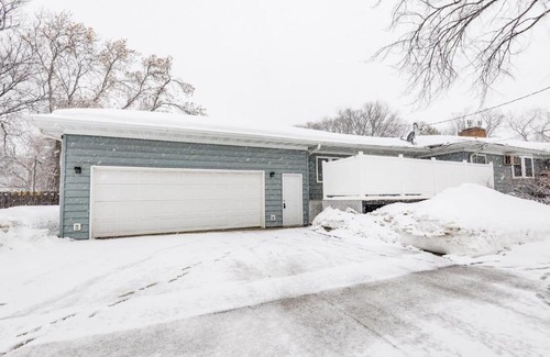 Fargo House | NEW Remodeled Townhome Close to Downtown