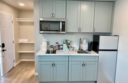 El Cajon Apartment | New Remodeled Upstairs Apartment Central El Cajon with AC