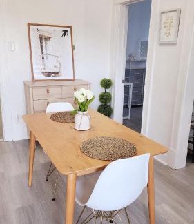 Niagara Falls Apartment | New Renovated 2 Bedroom USA Side