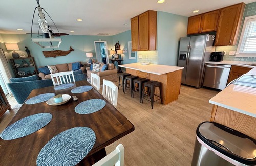 Topsail Beach House | NEW RENTAL-4BR3BA House at South Topsail Beach W/Private Beach & Pool Access