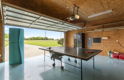 Tool House | NEW RENTAL! DEEP WATER! Cedar Creek Lakehouse w/Golfcart & Dbl Decker Boat Dock