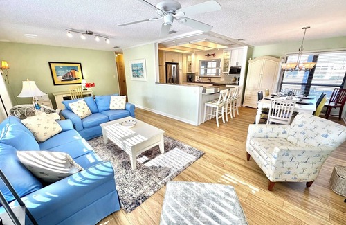 Miramar Beach House | New rental Near the Beach with Golf Cart 750SP