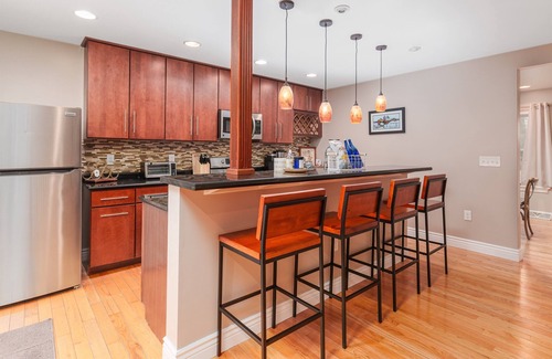 Saratoga Springs House | NEW! Saratoga West Side Bungalow Walk 2 Shops Eats