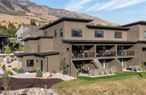 Wolf Creek Condo | New Scenic Garden of Eden Golf View