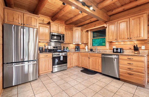 Robbinsville Cabin | *New Scenic Mtn Cabin | Private Dock & Hot Tub