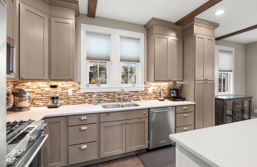 Seabrook House | *NEW* Seabrook's Hidden Coast Hideaway, an oceanfront home!