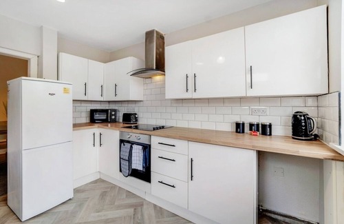 Stockton-on-Tees House | NEW Sleeps 6 in Norton FREE wifi