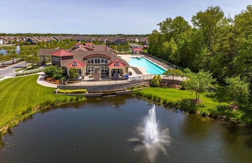Clarksville Villa | NEW - Spacious 4-bedroom near Bethany Beach in Bishops Landing resort + shuttle