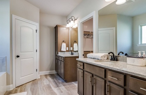 Milton House | New spacious Luxury home in quiet area