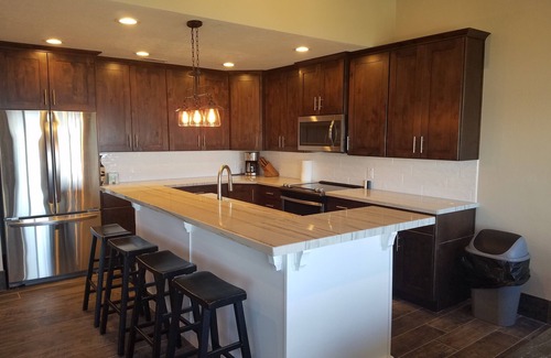 Garden City House | New! Spectacular BEACHFRONT 4-bedroom Townhome at Bear Lake