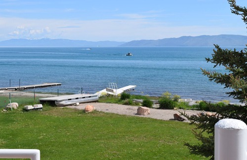 Garden City House | New! Spectacular BEACHFRONT 4-bedroom Townhome at Bear Lake