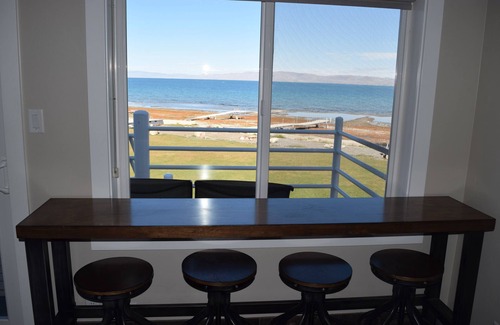 Garden City House | New! Spectacular BEACHFRONT 4-bedroom Townhome at Bear Lake