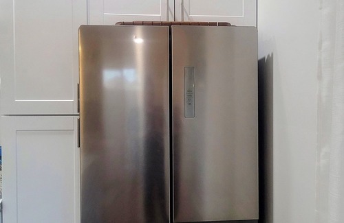 Sherman Oaks Cottage | NEW! Spiral Pine Retreat, your Los Angeles getaway!