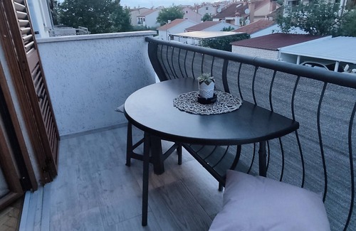 Rovinj Apartment | NEW STUDIO FREE:BICYCLES,POOL,PROTECT PARKING,WI-FI,GRILL.5 MIN TO BEACH