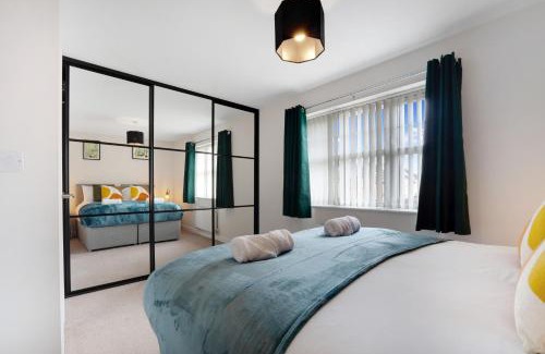 Thornaby On Tees House | NEW! Stylish 2-Bed Home by Stay With Us, Ideal for Families, Sleeps 4!