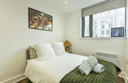 Haggerston Apartment | New Stylish 2 Bed 2 Bathrooms Flat next to Canal