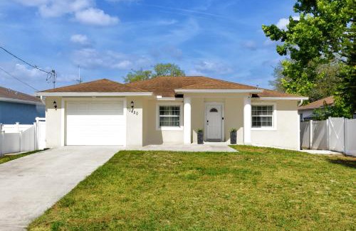 Terrace Park House | NEW! Summer Safari - Professionally Decorated Home by Busch Gardens & USF