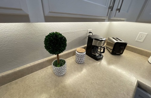 Southwest Village Condo | New! Sunny Scottsdale @ Heart of Old Town