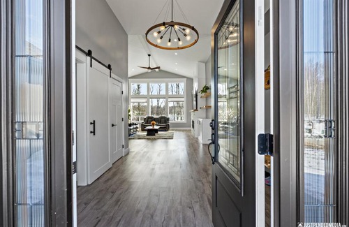 Fishhook House | *NEW!* The Deluxe Stay