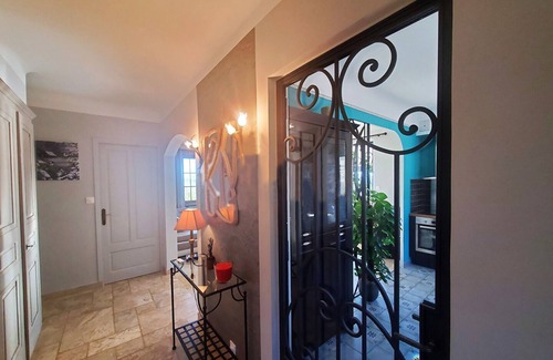 Banne House | New 'The pretty house in Banne' 3 rooms, heated swimming pool, wifi, quiet