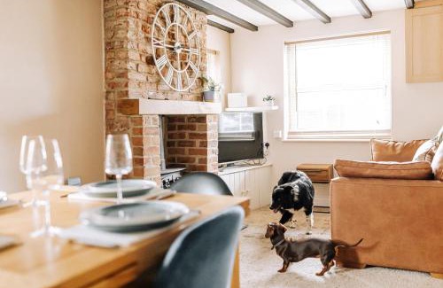 Thirsk House | NEW Thirsk Stays - Herriot's Hideaway