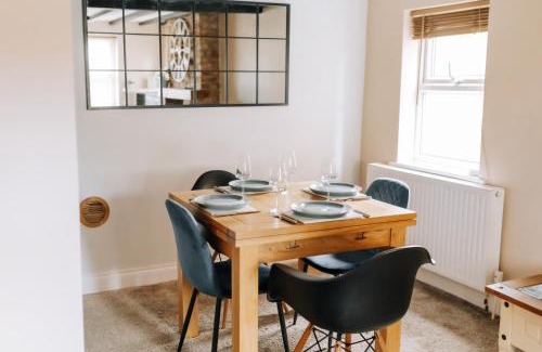Thirsk House | NEW Thirsk Stays - Herriot's Hideaway