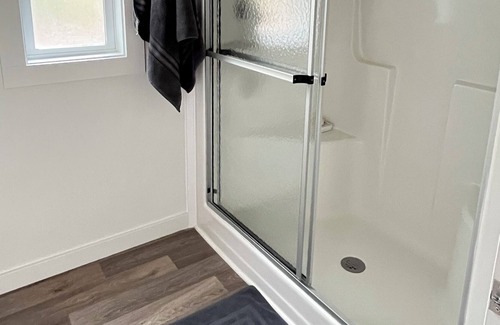 Palestine House | New Tiny Home on 16 heavily-wooded acres in East Texas!