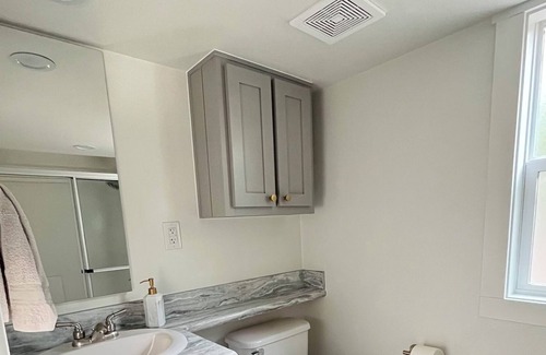 Palestine House | New Tiny Home on 16 heavily-wooded acres in East Texas!