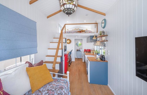 Camp Hill Cottage | New Tiny House