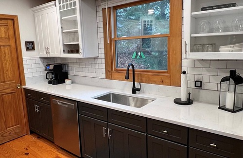 Sugar Mountain Cabin | New to VRBO Cozy Sugar Hill Cabin 2 min to the slopes