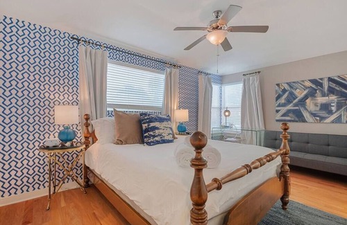 Tobin Hill House | NEW! Tobin Hill Gem, 7 Mins to Downtown!