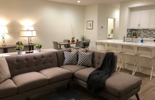 Imperial Beach House | New townhouse 3bd/2.5ba view of the bay near golf course and beach