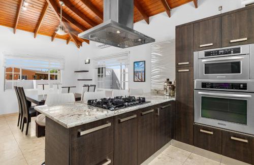 Opal Villa | NEW Tropical Indulgence Sotto del Sol 7BR by Bocobay