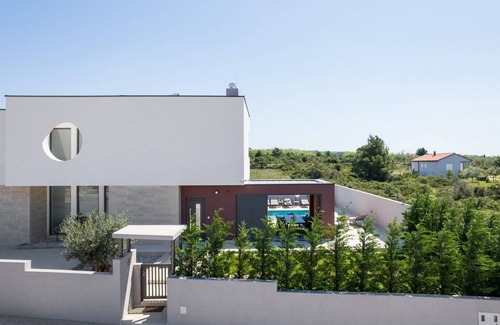 Vrsi Villa | New Villa 55-Vrsi heated pool jacuzzi sauna bbq sea view